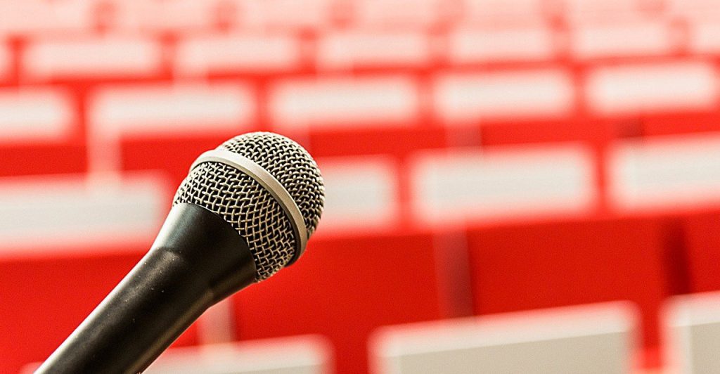 Persuasive Speech | Pixabay